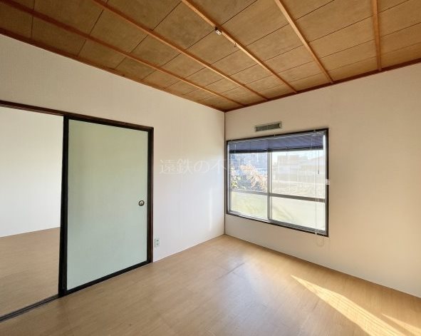 居室・リビング　現況優先・参考写真