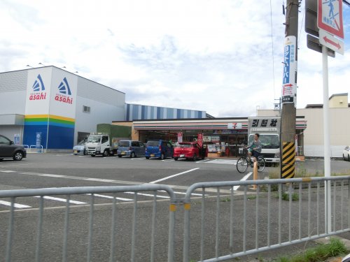 コンビニ　セブンイレブン松山（コンビニ）まで1253m