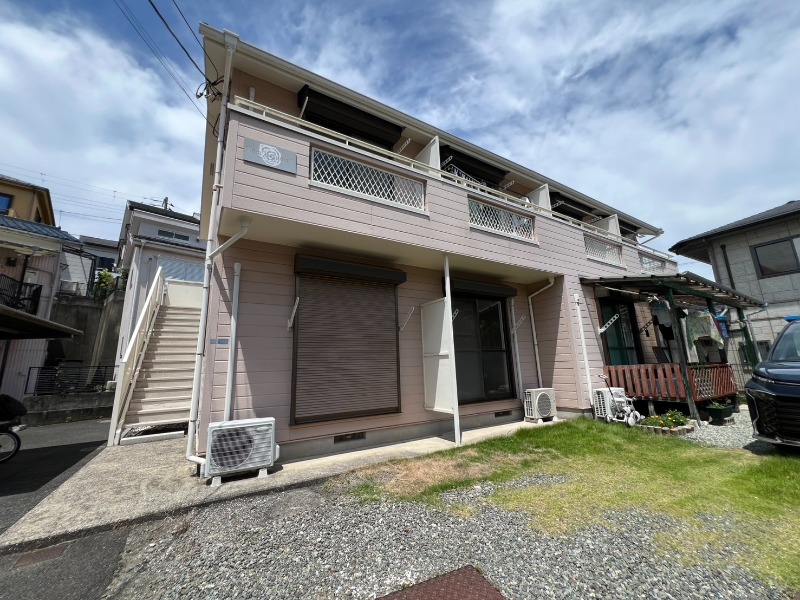 建物外観　金沢文庫駅より平坦　徒歩２０分♪