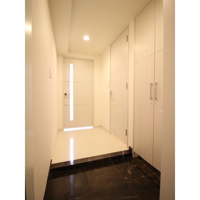 玄関　物件画像