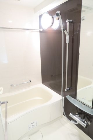 バス・シャワールーム　※別部屋写真参照