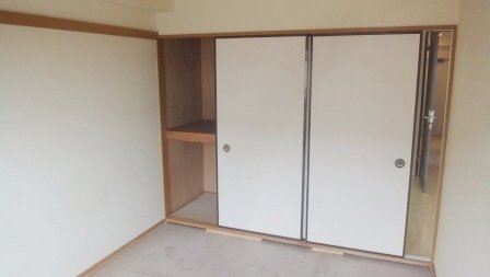 収納　押入れ付き