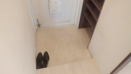 玄関　下駄箱付きです