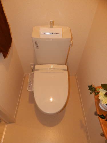 トイレ　保温洗浄機能付き♪