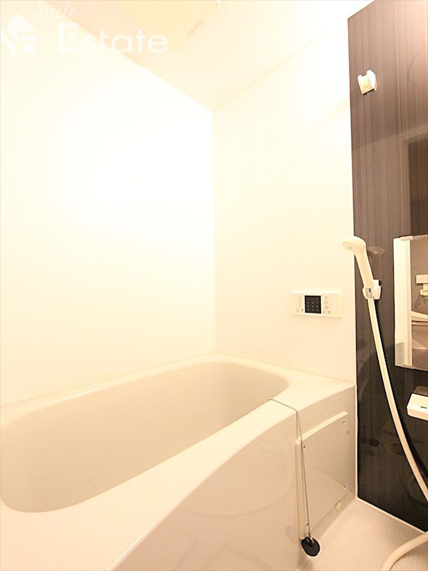 バス・シャワールーム　バスルーム