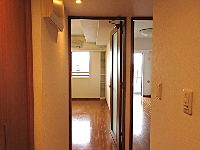 玄関　玄関・廊下スペース