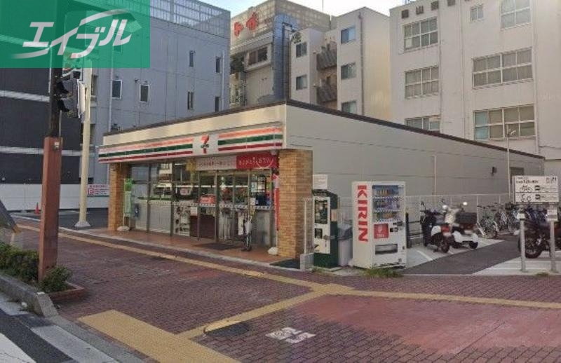 コンビニ　セブンイレブン岡山田町店（コンビニ）まで12m