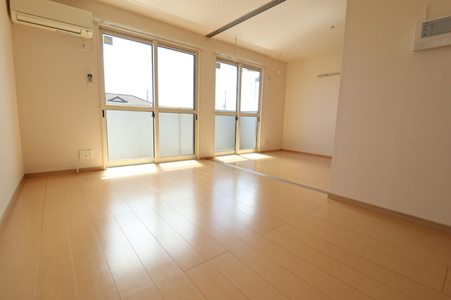 居室・リビング　リビング全景