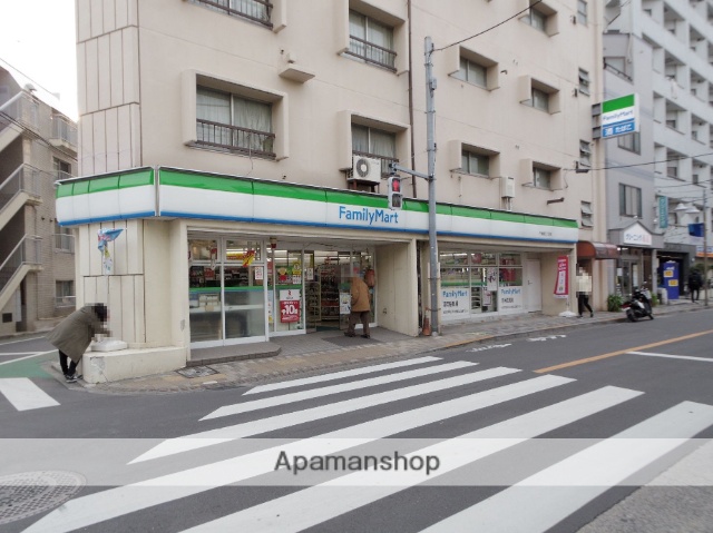 コンビニ　ファミリーマート（コンビニ）まで269m