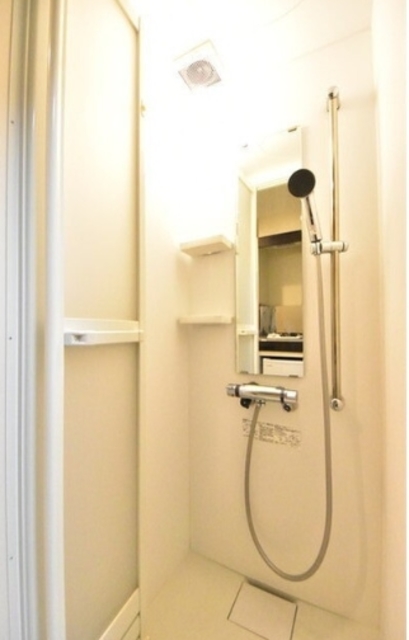 バス・シャワールーム　別部屋の参考画像