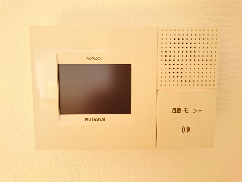 セキュリティ　モニター付きドアホン