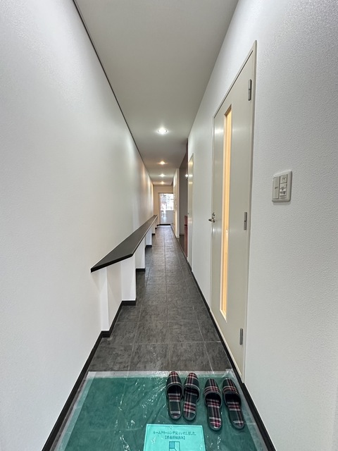 玄関　別部屋参考写真です