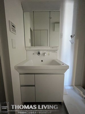 洗面設備　モデルルーム参考写真です。