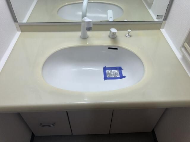 洗面設備　ゆったりとスペースのある洗面所