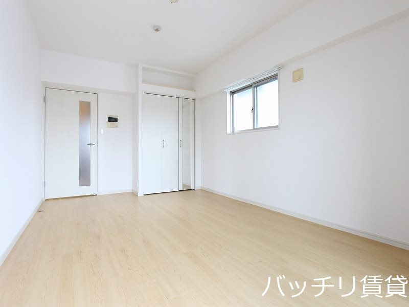 居室・リビング　画像は別号室タイプの為、現状を優先致します。