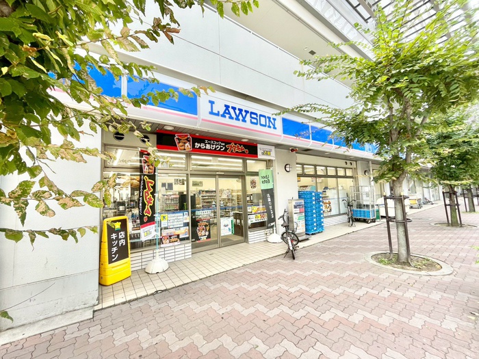 コンビニ　ローソン 深江本町三丁目店（コンビニ）まで200m