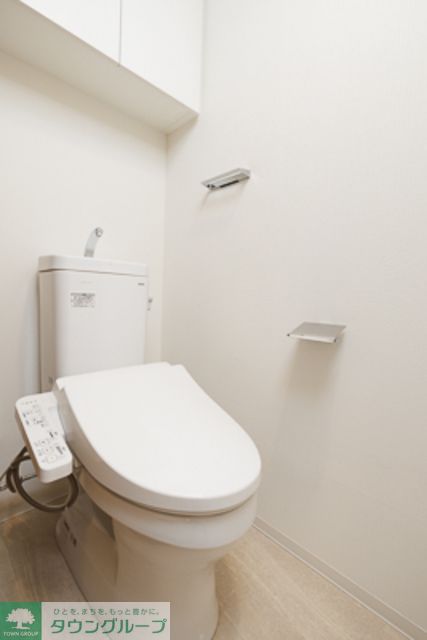 トイレ　※写真は同タイプ住戸です。