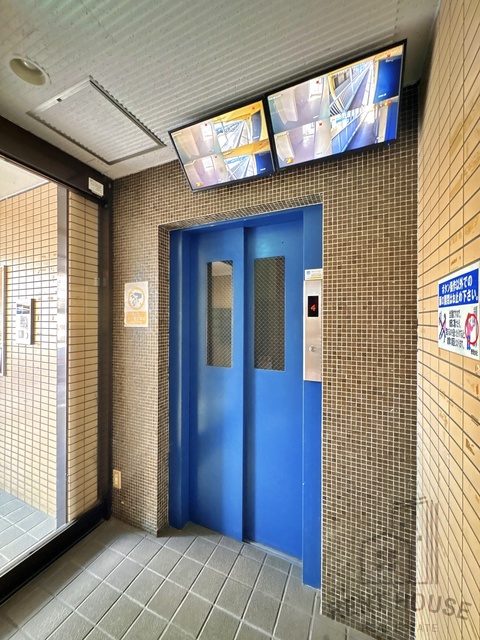 ロビー