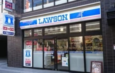 コンビニ　ローソン 東新宿明治通店（コンビニ）まで503m