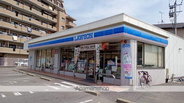 コンビニ　ローソン春日須玖南店（コンビニ）まで881m