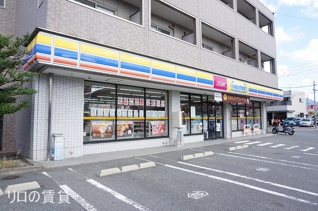 コンビニ　ミニストップ 志免東3丁目店（コンビニ）まで605m