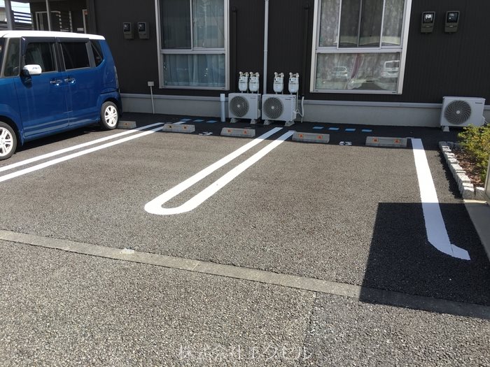 駐車場　敷地内駐車場です。