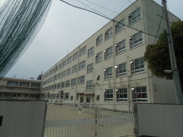 小学校　比良小学校（小学校）まで490m
