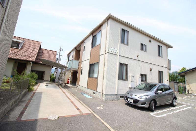 建物外観　アザレアヒルズ西条　建物外観