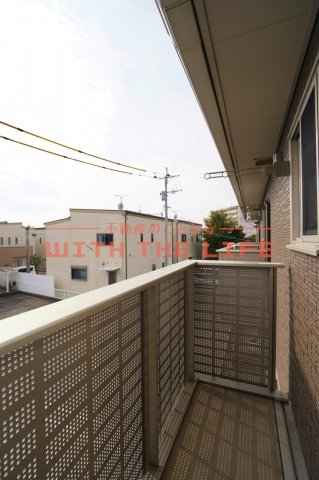 バルコニー　陽当たり良好なバルコニーです