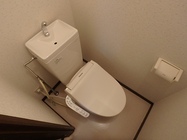 トイレ　シャワートイレは標準装備です。