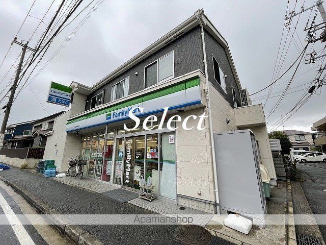 コンビニ　ファミリーマートムサシヤ磯子店（コンビニ）まで589m