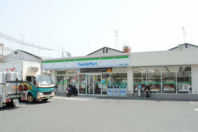 コンビニ　ファミリーマート  下津林芝ノ宮町店（コンビニ）まで321m