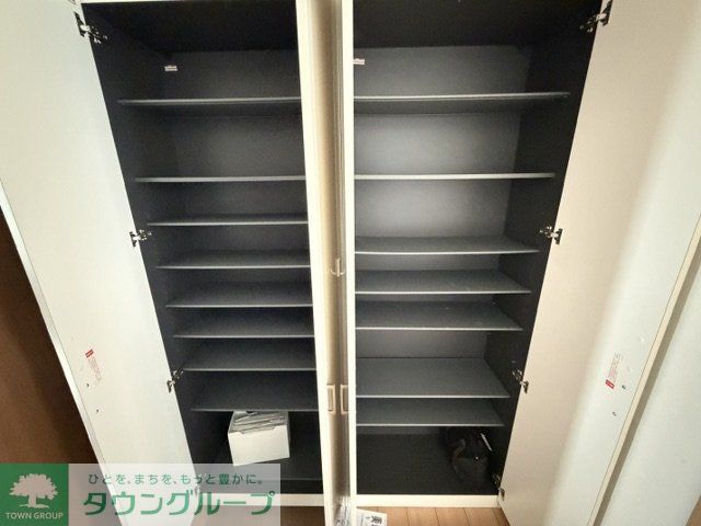 玄関　収納