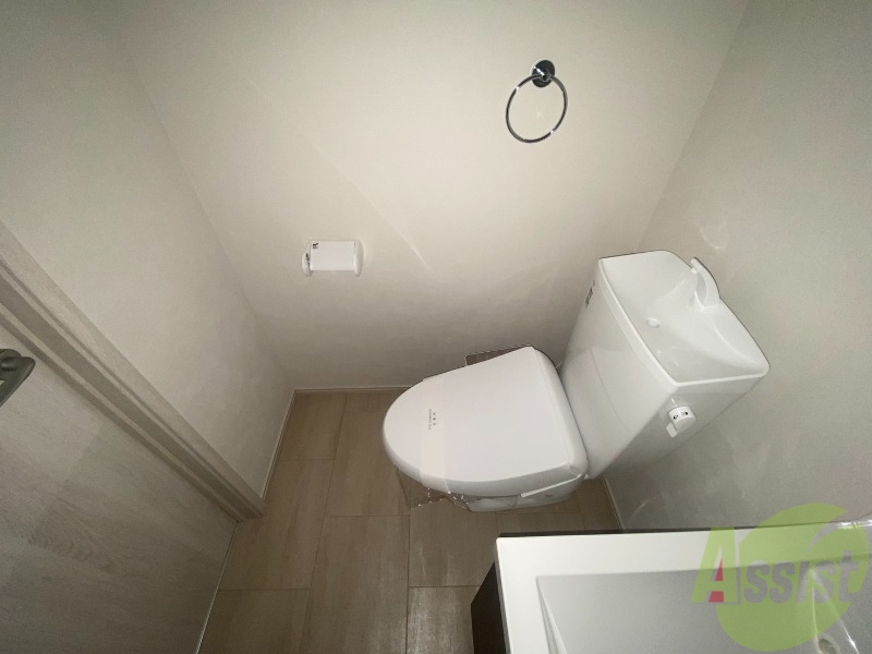 トイレ　トイレは温水洗浄便座付きで、毎日快適に使えます