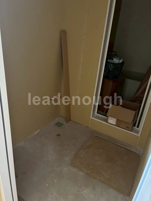 洗面設備　建築中