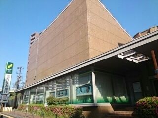銀行　三井住友銀行様（銀行）まで2210m
