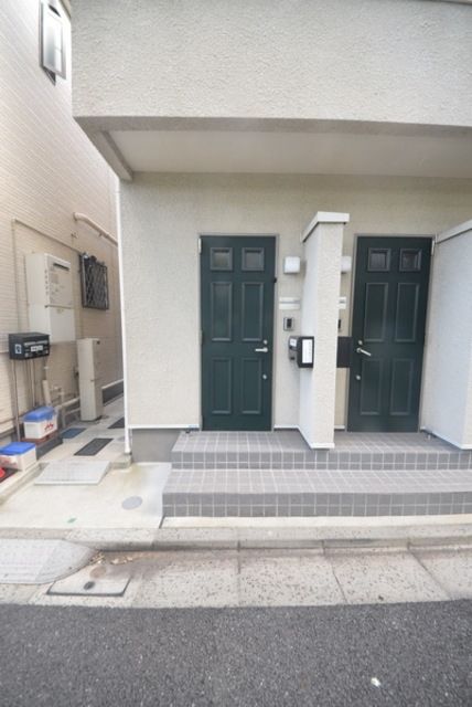 エントランス　★オシャレな玄関です★