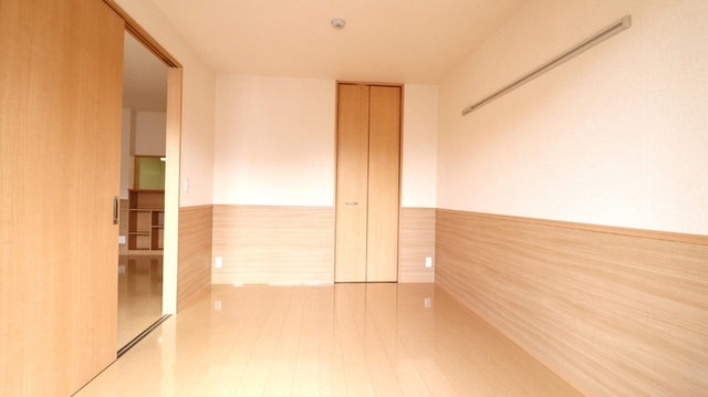 その他部屋・スペース　★洋室６帖★