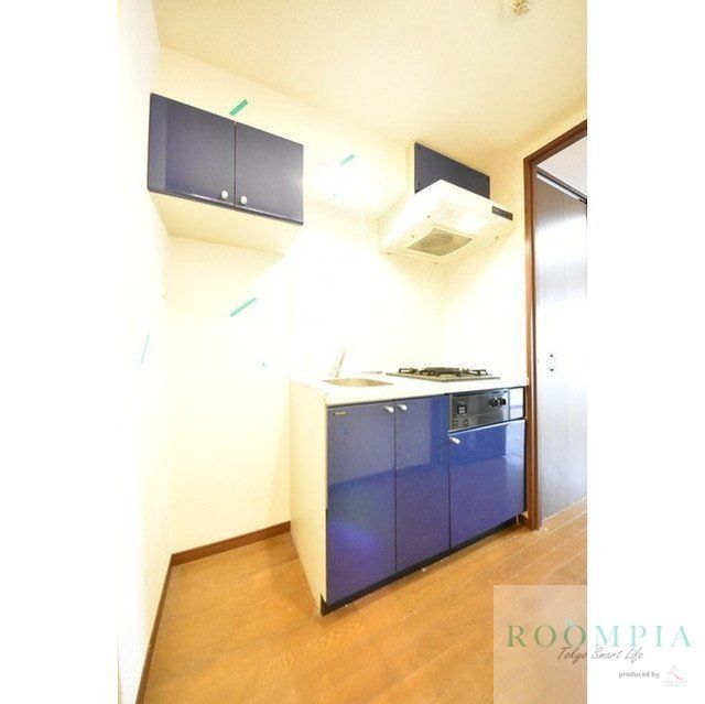 キッチン　※同タイプの別のお部屋です。
