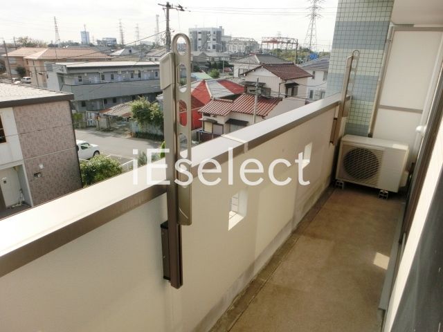 バルコニー　※３階の写真です。