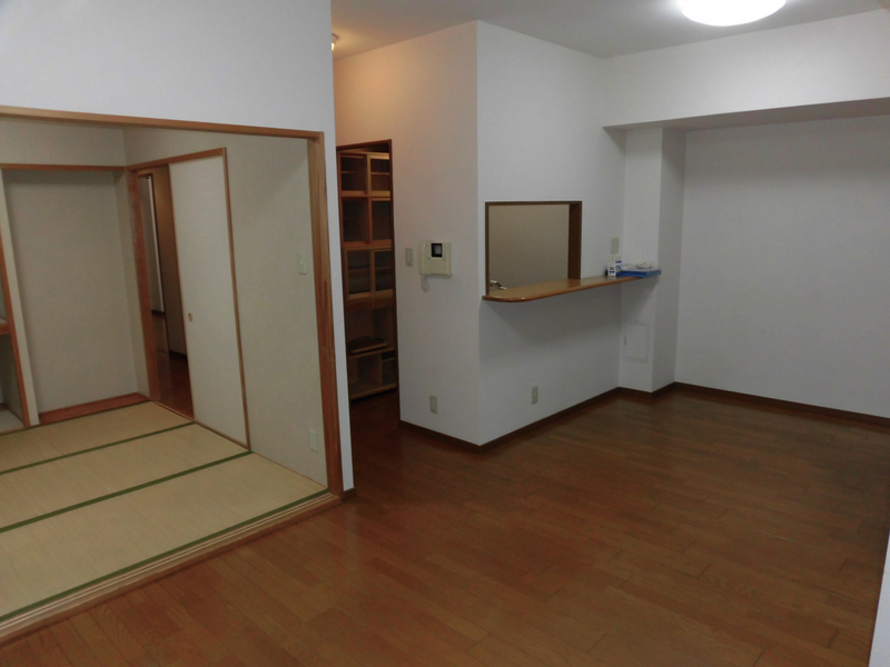 地下鉄烏丸線 鞍馬口駅 徒歩1分 7階建 築27年の居間写真