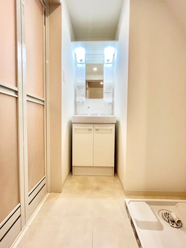 玄関　実際のお部屋の写真です
