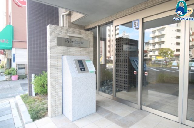 エントランス　名古屋で一番初期費用の安い賃貸専門の不動産会社です(^^)