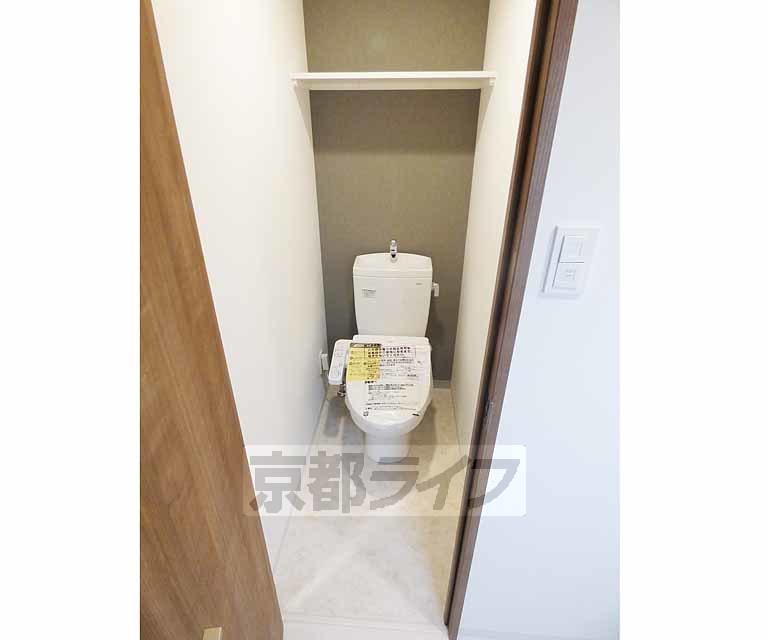 阪急京都線 西院駅 徒歩9分 5階建 築4年のトイレ写真