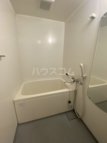ノラ アルボレの風呂写真