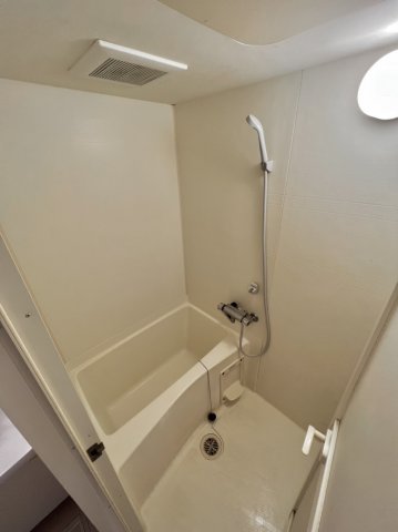 バス・シャワールーム　お風呂で日々の疲れを落としましょう