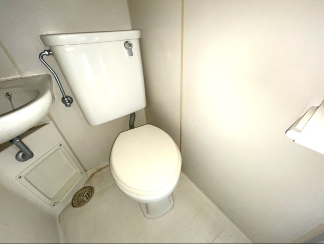 トイレ　浴室内にトイレがあります☆