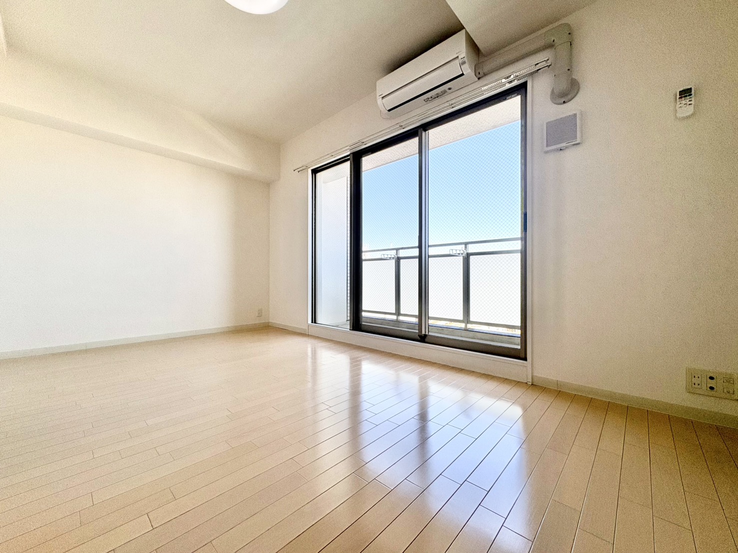 1K Mansion in Higashi-ku, Nagoya, Aichi