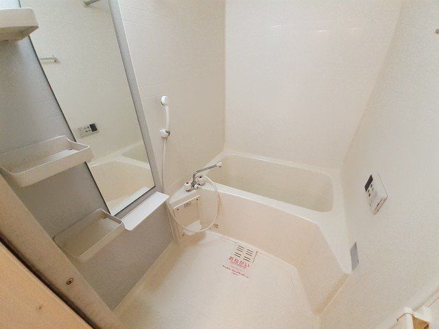 ＪＲ仙山線 愛子駅 徒歩17分 3階建 築22年の風呂写真