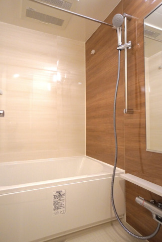 バス・シャワールーム　※写真は同タイプ住戸です。